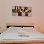 Summer Kiss Hotel