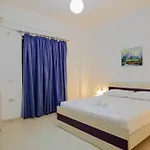 Summer Kiss Hotel